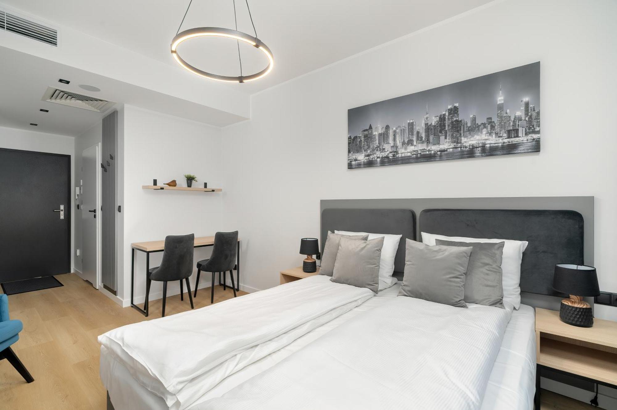 Apartment Modern Plac Wolnosci By Renters