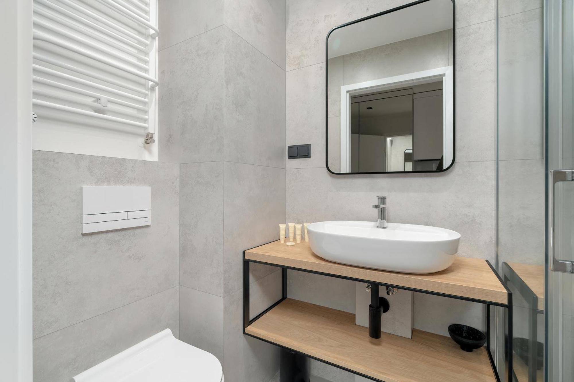 Modern Plac Wolnosci By Renters Apartment